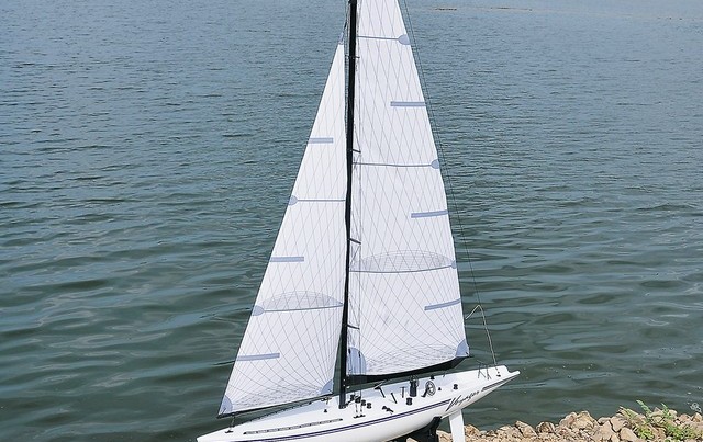 thunder tiger sailboat