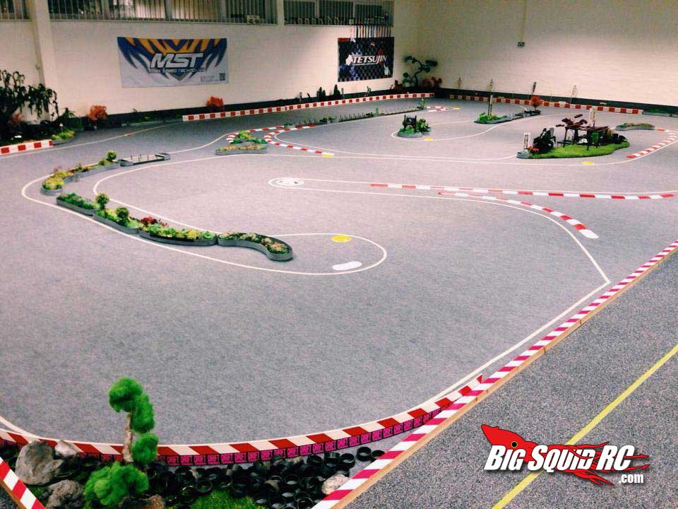 building a rc track