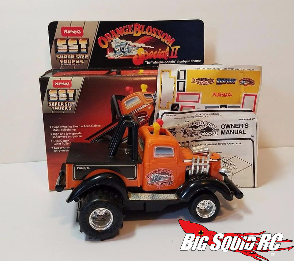 Monster Trucks! Big Wheels! Big Trucks! Big Style! with Toy Truck (Book  Plus)