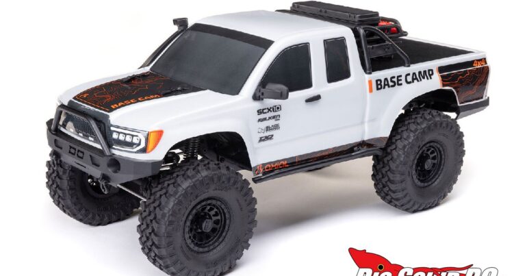 Axial SCX10 III Base Camp RTR Rock Crawler