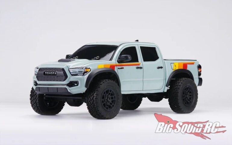 Carisma RC 10th Toyota Tacoma TRD Pro Clear Body Set V2